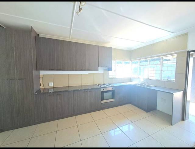 3 BEDROOM HOUSE FOR SALE IN ARCON PARK